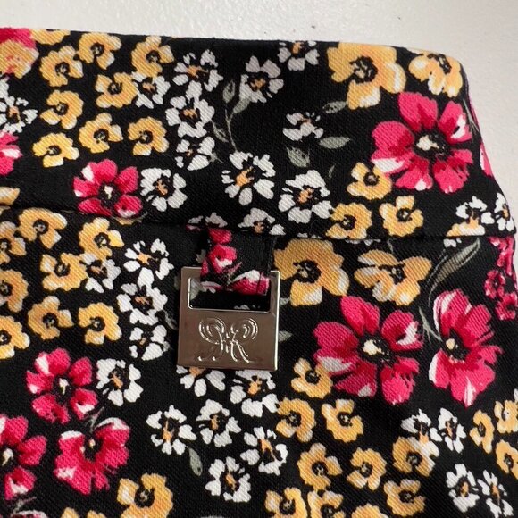 Rafaella Plus Women's Pull-On Black Floral Skirt/Skort XXL NWT - Picture 3 of 6